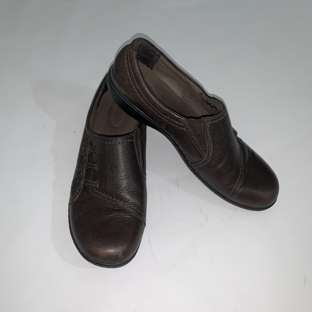 Clarks Shoes Women's 10 Brown Leather Slip On Loafers Casual Comfort Walking